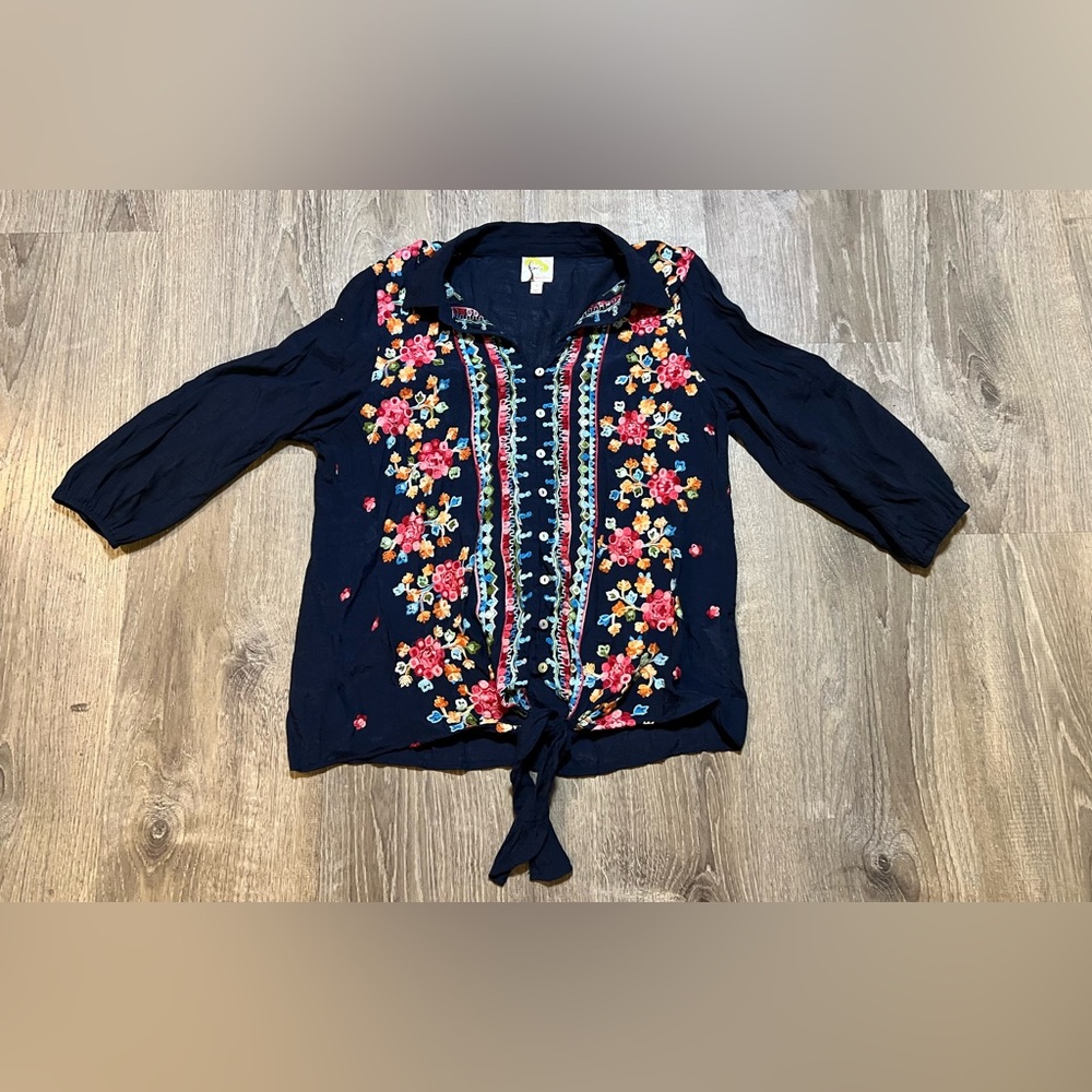 Anthropologie Fig and Flower Navy  heavy Embroidered
Blouse